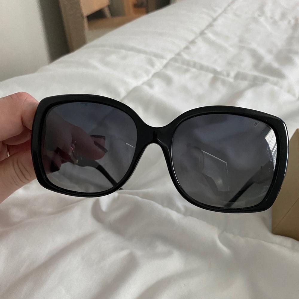 Burberry 4160 Polarized sunnies